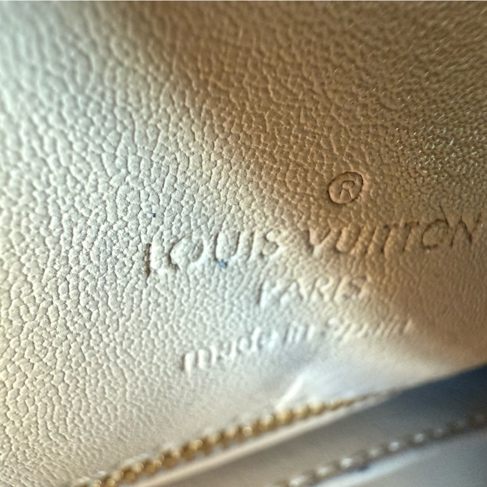 Authentic Louis Vuitton dyed Vernis tote .. SALE - Picture 10 of 13